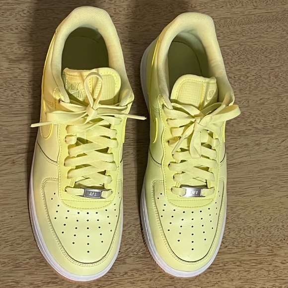 Nike Airforce 1 - Picture 4 of 4